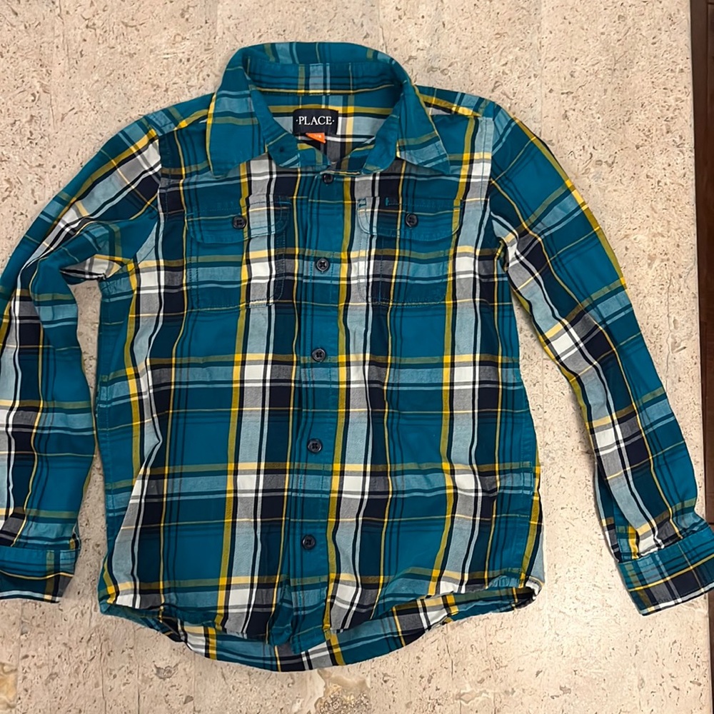 Place long sleeve button up shirt your size Medium 7/8